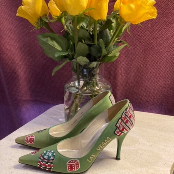 Dazzling Stuart Weitzman Fancy Pumps, Size 6.5 - Picture 3 of 10